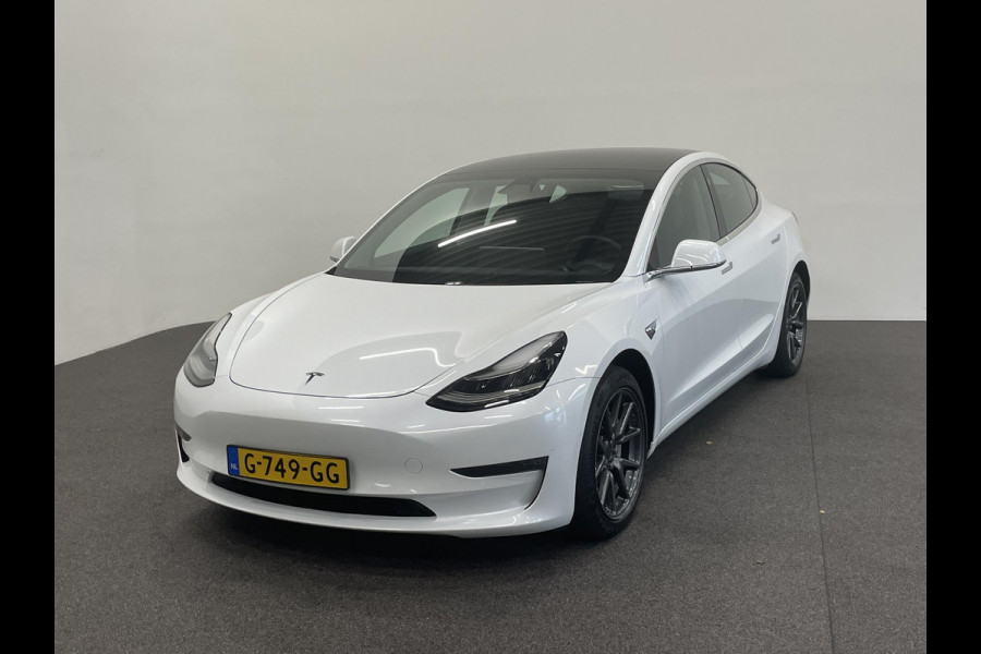 Tesla Model 3 Long Range AWD 75 kWh Panoramadak Navigatie Camera Parkeersensoren Adaptive Cruise Control Full Led Stoelverwarming Climate Control Getinte ramen Lichtmetalen velgen