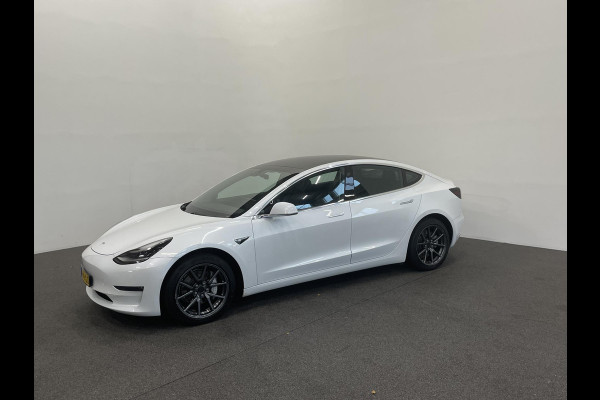 Tesla Model 3 Long Range AWD 75 kWh Panoramadak Navigatie Camera Parkeersensoren Adaptive Cruise Control Full Led Stoelverwarming Climate Control Getinte ramen Lichtmetalen velgen