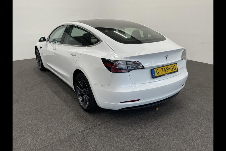 Tesla Model 3 Long Range AWD 75 kWh Panoramadak Navigatie Camera Parkeersensoren Adaptive Cruise Control Full Led Stoelverwarming Climate Control Getinte ramen Lichtmetalen velgen