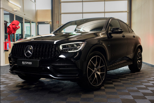 Mercedes-Benz GLC Coupé 300e 4MATIC COUPE AMG/360CAM/DODEHOEK/SFEERVERLICHTING/STANDKACHEL/CARPLAY