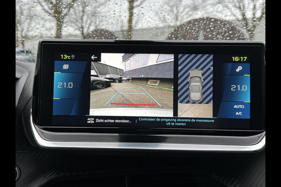 Peugeot e-2008 EV GT Première 3 fase 50 kWh VAN: 18.400,- VOOR: 16.770,- UW EINDEJAARSVOORDEEL: 1.630,- | RIJKLAARPRIJS INCL. 12MND BOVAG GARANTIE | STOELVERWARMING | DODE HOEK EN CAMERA