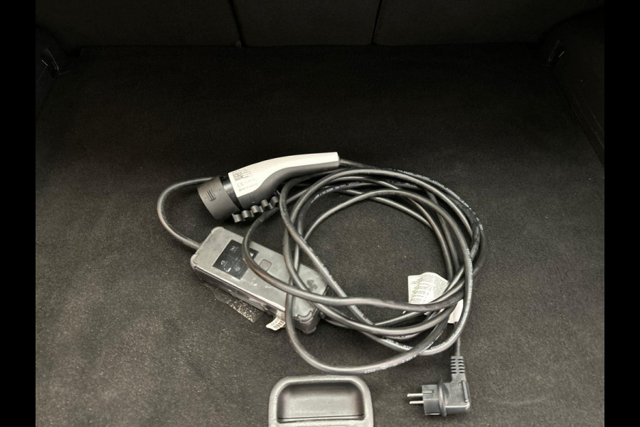 Kia Sportage 1.6 T-GDi Plug-in Hybrid AWD DynamicLine Adaptieve/Cruise Camera