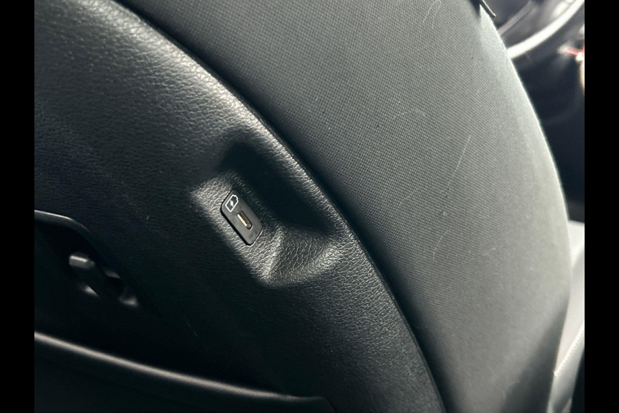 Kia Sportage 1.6 T-GDi Plug-in Hybrid AWD DynamicLine Adaptieve/Cruise Camera