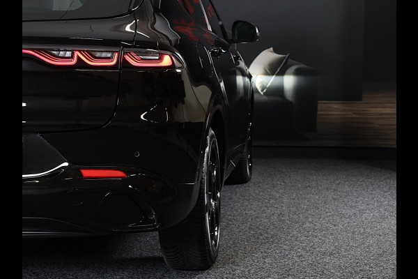 Alfa Romeo Tonale 1.5T Hybrid Veloce / 160 PK / Acc / Leder / Navi / 360 Camera / HK / Sfeerverlichting / Dode Hoek / Lane Assist