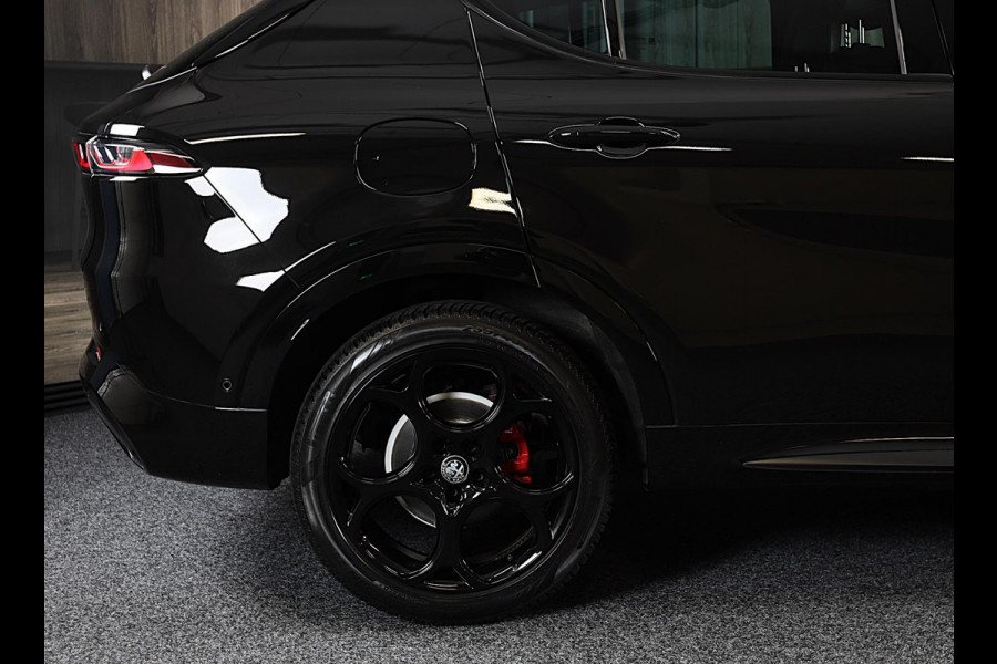 Alfa Romeo Tonale 1.5T Hybrid Veloce / 160 PK / Acc / Leder / Navi / 360 Camera / HK / Sfeerverlichting / Dode Hoek / Lane Assist