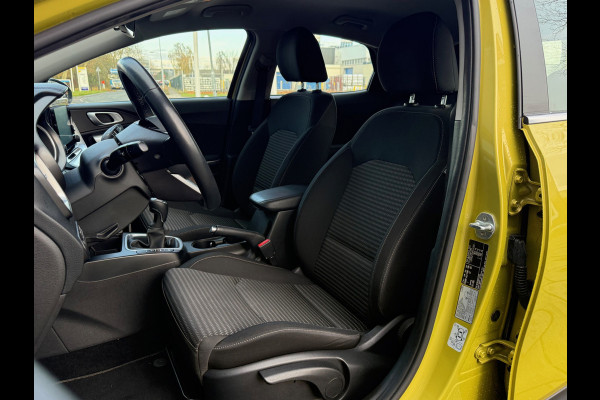 Kia Xceed BWJ 2023 | 1.0T 120PK ComfortLine | CLIMA | CAMERA A | STOELVERW | STUURWIELVERW | CARPLAY | NAVI | LICHTMETAAL |