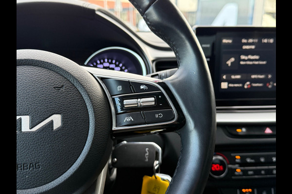 Kia Xceed BWJ 2023 | 1.0T 120PK ComfortLine | CLIMA | CAMERA A | STOELVERW | STUURWIELVERW | CARPLAY | NAVI | LICHTMETAAL |