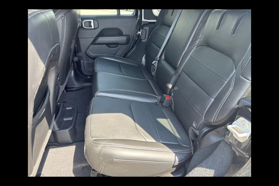 Jeep Wrangler Unlimited 4xe 380 Sahara PHEV |380pk | Leder | Stoelverwarming | Navigatie