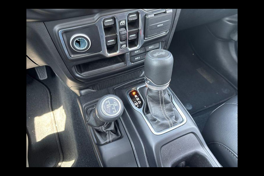 Jeep Wrangler Unlimited 4xe 380 Sahara PHEV |380pk | Leder | Stoelverwarming | Navigatie