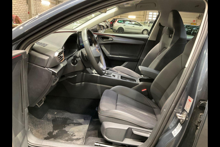 CUPRA Leon Sportstourer 1.4 e-Hybrid Business | Stoelverwarming |  Adaptieve cruisecontrol (ACC) | Achteruitrijcamera | Navigatiesysteem
