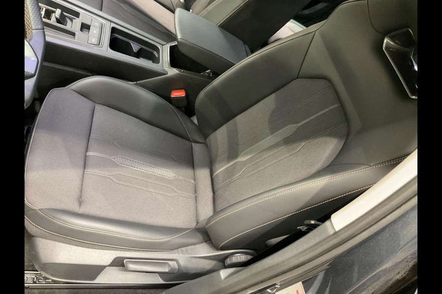 CUPRA Leon Sportstourer 1.4 e-Hybrid Business | Stoelverwarming |  Adaptieve cruisecontrol (ACC) | Achteruitrijcamera | Navigatiesysteem