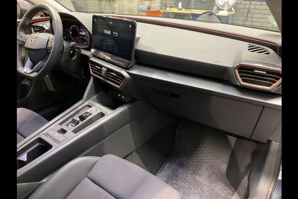 CUPRA Leon Sportstourer 1.4 e-Hybrid Business | Stoelverwarming |  Adaptieve cruisecontrol (ACC) | Achteruitrijcamera | Navigatiesysteem