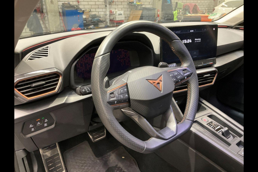 CUPRA Leon Sportstourer 1.4 e-Hybrid Business | Stoelverwarming |  Adaptieve cruisecontrol (ACC) | Achteruitrijcamera | Navigatiesysteem