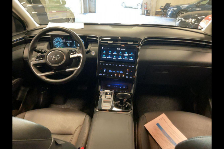 Hyundai Tucson 1.6 T-GDI PHEV Premium 4WD | Leder | Stoelverwarming/koeling | Navigatie | Camera | Adaptive cruise control