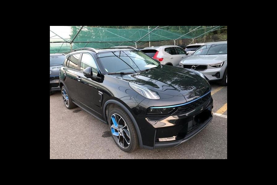 Lynk & Co 01 1.5 261 pk | PHEV | 360 Camera | Adaptieve Cruise | Elek. Achterklep | Panorama dak | Stoelverwarming | 1.800kg Trekgewicht