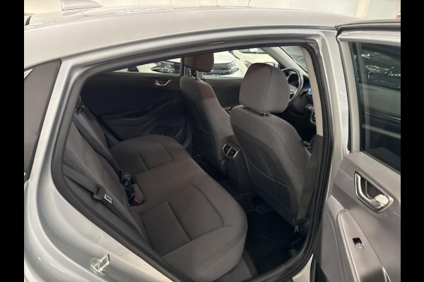 Hyundai IONIQ Comfort EV 38 kWh | Navigatie | Adaptive cruise control | Keyless