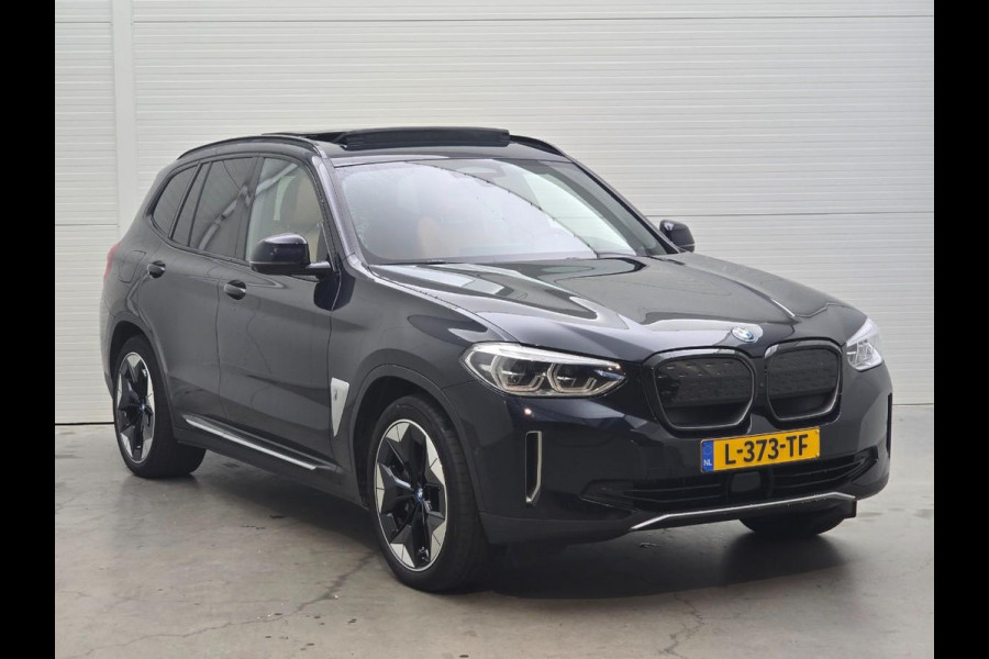 BMW iX3 High Executive 80 kWh | Panoramadak | Leder | Elektrische stoel | Stoelverwarming |  Shadow Line Pack | Camera's