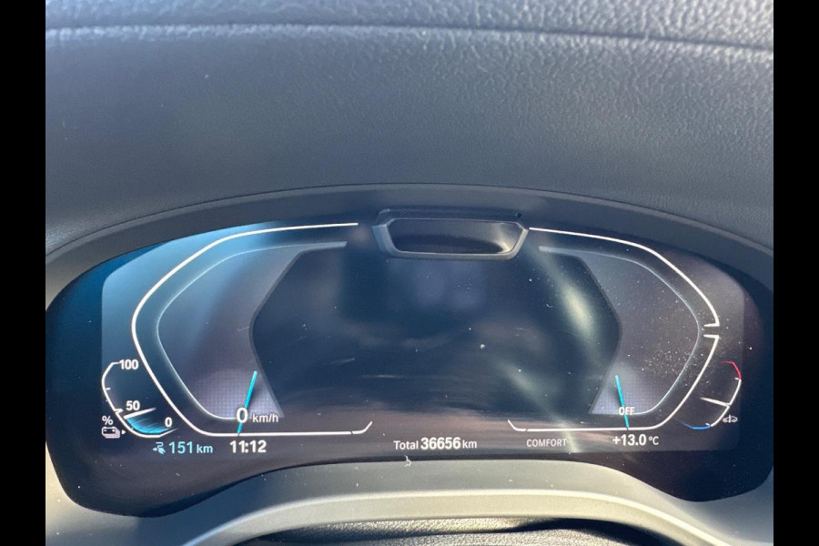 BMW iX3 High Executive 80 kWh | Panoramadak | Leder | Elektrische stoel | Stoelverwarming |  Shadow Line Pack | Camera's