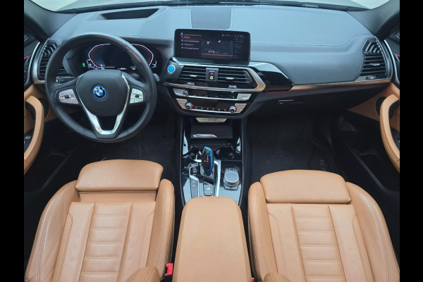 BMW iX3 High Executive 80 kWh | Panoramadak | Leder | Elektrische stoel | Stoelverwarming |  Shadow Line Pack | Camera's