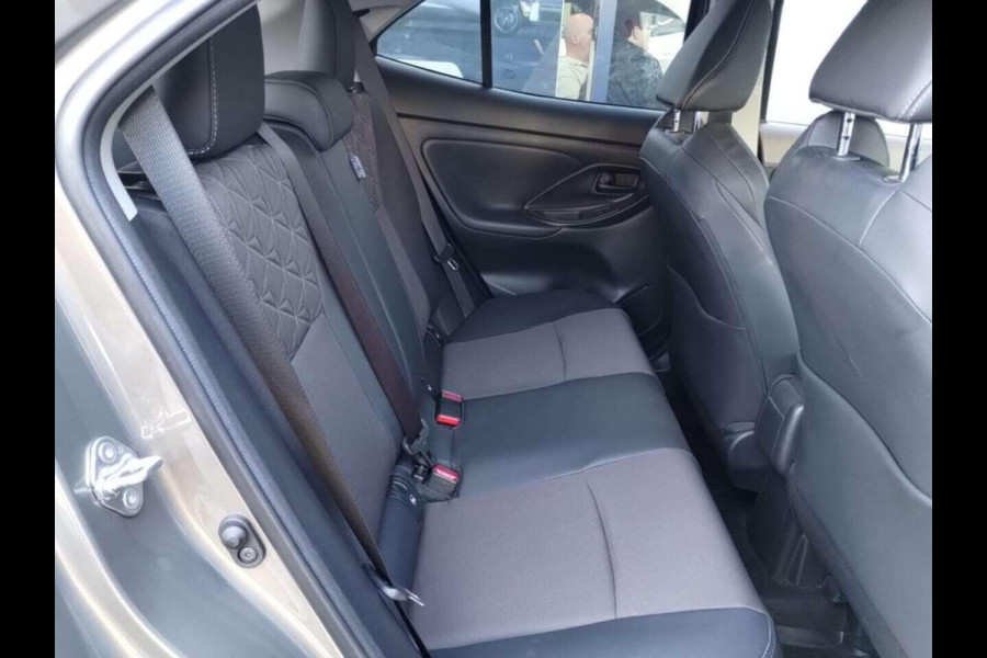 Toyota Yaris Cross 1.5 Hybrid Executive | Navigatie | Stoelverwarming | Adaptive cruise control