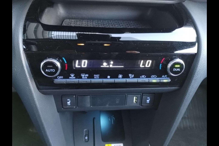 Toyota Yaris Cross 1.5 Hybrid Executive | Navigatie | Stoelverwarming | Adaptive cruise control