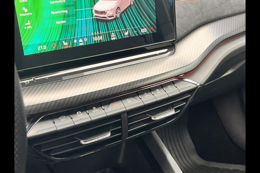 Škoda Octavia Combi 1.4 TSI RS iV PHEV Business | 245pk | Stoel- & Stuurverwarming | Achteruitrijcamera