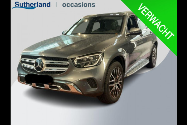 Mercedes-Benz GLC 300e 4MATIC 320pk PHEV | Trekhaak | 19 inch | Stoelverwarming | Adaptive cruise control | Achteruitrijcamera | Elektrisch verstelbare stoelen | Elektrsich verstelbare stoelen | 2 bandensets