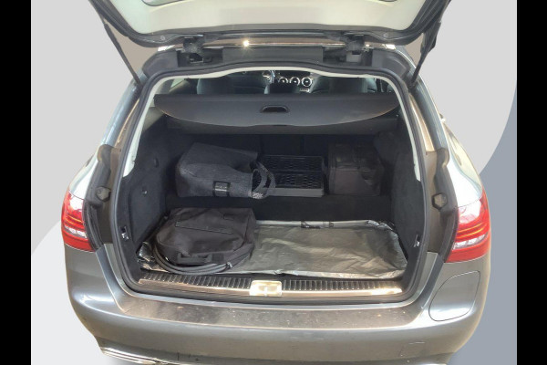 Mercedes-Benz C-Klasse Estate 300 e Avantgarde 320pk PHEV | Trekhaak | Adaptive cruise control | Stoelverwarming | Dodehoeksensoren | Elektrische stoelen met geheugenfunctie | Head up Display |