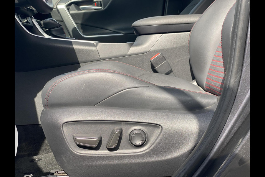 Toyota RAV4 2.5 Plug-in Hybrid AWD GR SPORT | Stoelverwarming | Stuurwielverwarming | Climate Control | Head Up Display