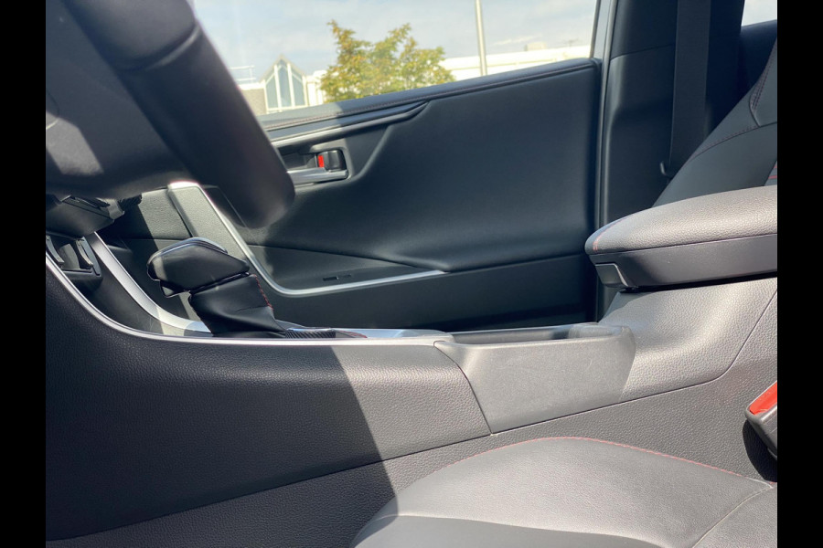 Toyota RAV4 2.5 Plug-in Hybrid AWD GR SPORT | Stoelverwarming | Stuurwielverwarming | Climate Control | Head Up Display