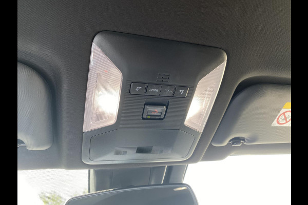 Toyota RAV4 2.5 Plug-in Hybrid AWD GR SPORT | Stoelverwarming | Stuurwielverwarming | Climate Control | Head Up Display