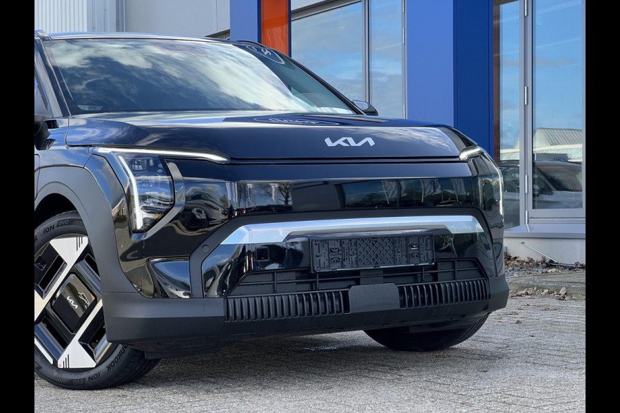 Kia EV3 Plus 81.4 kWh | Warmtepomp | 204 PK | Stoelverwarming | Stuurverwarming | BLIS | 19 inch Licht metaal