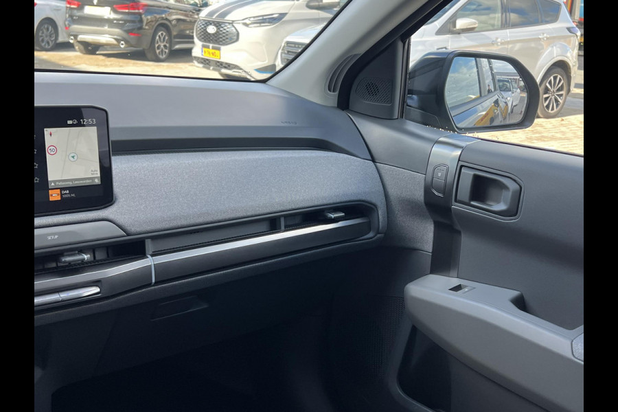 Kia EV3 Plus 81.4 kWh | Warmtepomp | 204 PK | Stoelverwarming | Stuurverwarming | BLIS | 19 inch Licht metaal