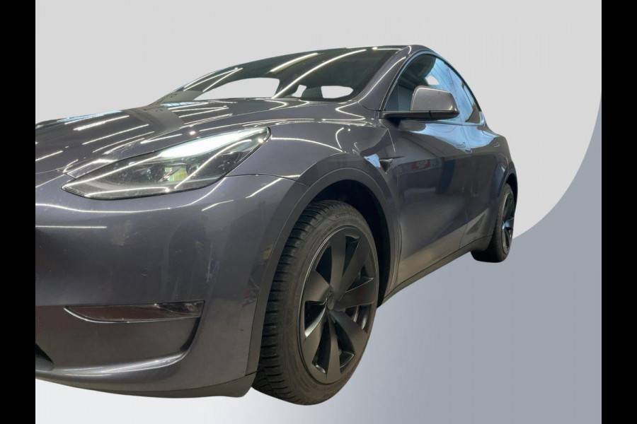 Tesla Model Y Long Range AWD 75 kWh 514pk | Trekhaak | Panoramadak | 2 bandensets
