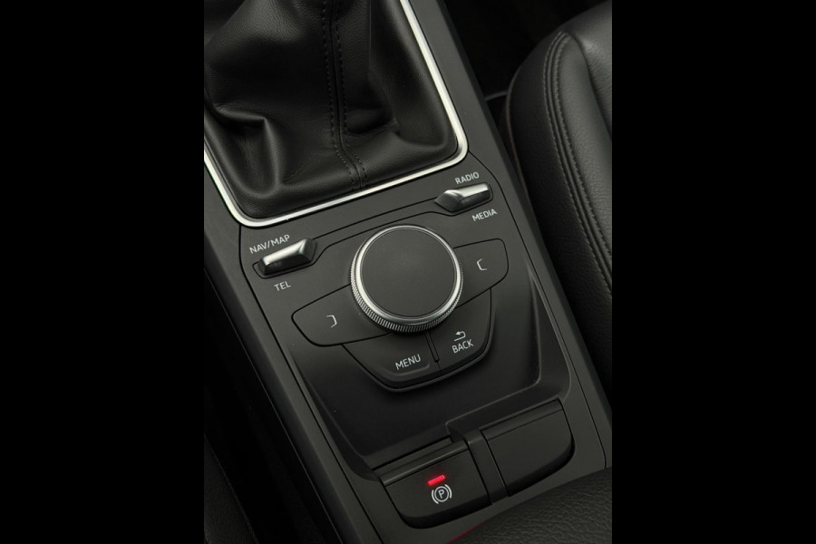 Audi Q2 30 TFSI Design Pro Line Plus Trekhaak Navi