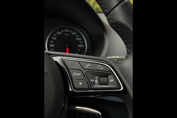 Audi Q2 30 TFSI Design Pro Line Plus Trekhaak Navi