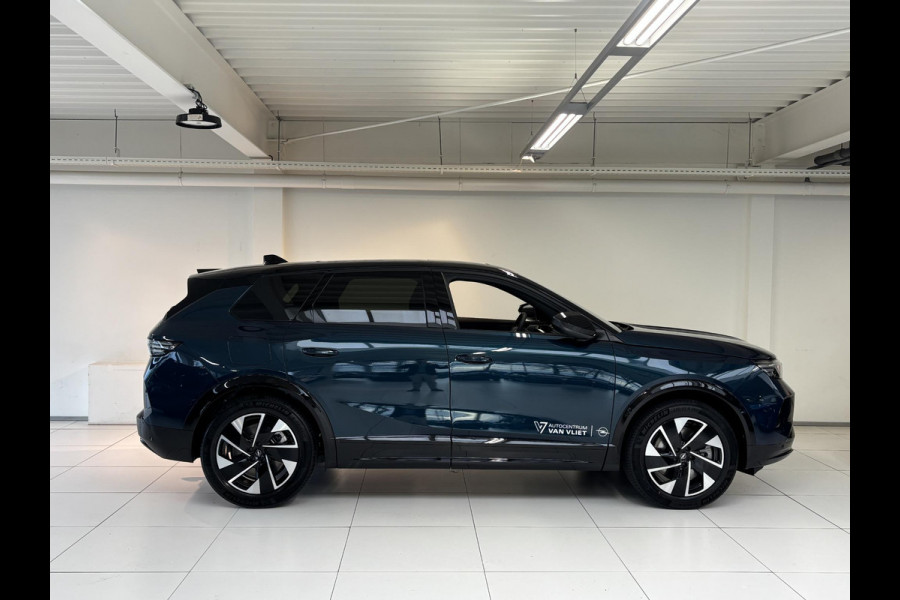 Opel Grandland 1.6 Turbo Plug-in-Hybrid GS Stoelverwarming | Stuurverwarming | Afneembare trekhaak | Focal Audio | Panoramadak