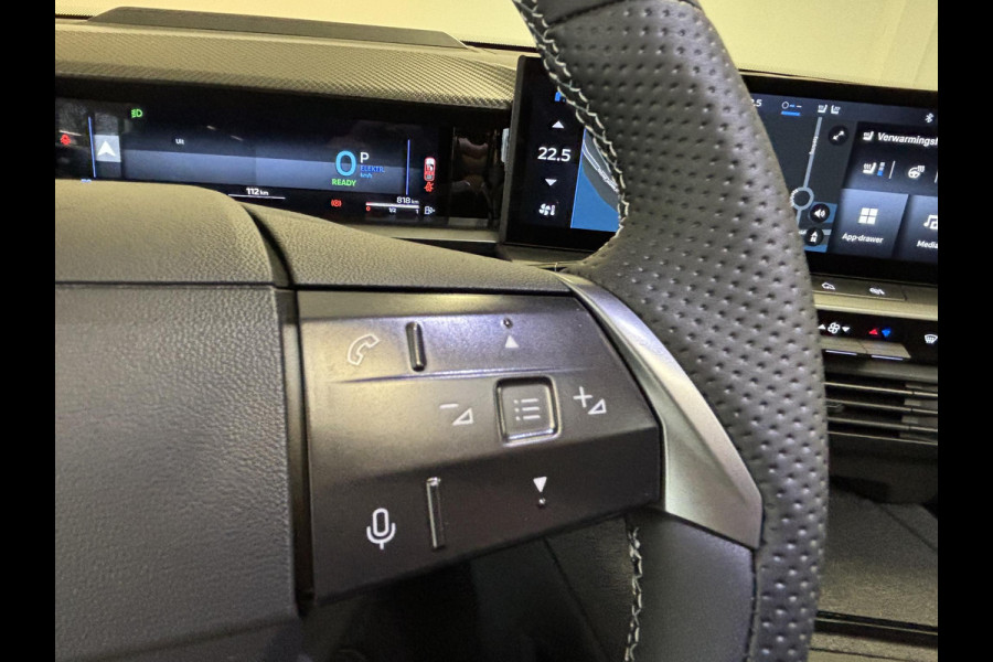 Opel Grandland 1.6 Turbo Plug-in-Hybrid GS Stoelverwarming | Stuurverwarming | Afneembare trekhaak | Focal Audio | Panoramadak