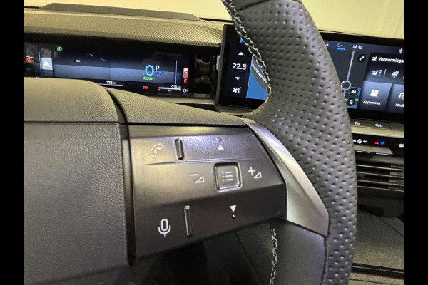Opel Grandland 1.6 Turbo Plug-in-Hybrid GS Stoelverwarming | Stuurverwarming | Afneembare trekhaak | Focal Audio | Panoramadak