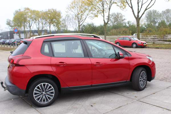 Peugeot 2008 1.2 PureTech Blue Lion AUTOMAAT PANORAMA MULTIMEDIA NAVI AIRCO CRUISE TREKHAAK ETC