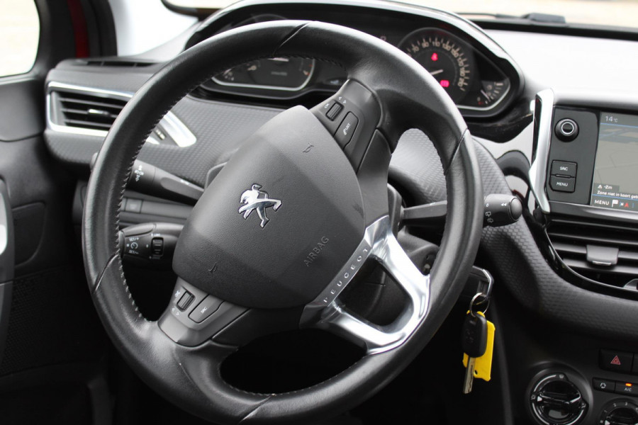 Peugeot 2008 1.2 PureTech Blue Lion AUTOMAAT PANORAMA MULTIMEDIA NAVI AIRCO CRUISE TREKHAAK ETC