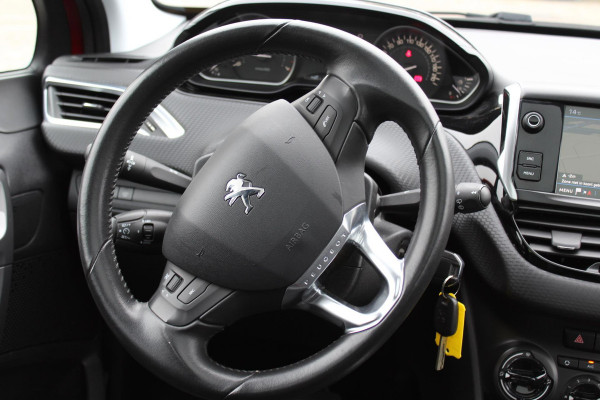 Peugeot 2008 1.2 PureTech Blue Lion AUTOMAAT PANORAMA MULTIMEDIA NAVI AIRCO CRUISE TREKHAAK ETC