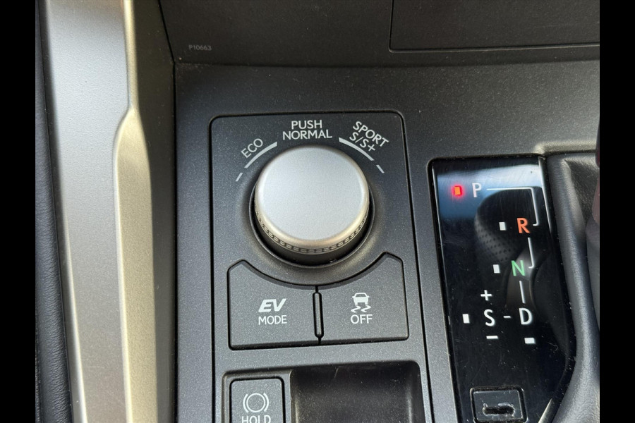 Lexus NX 300h AWD F Sport Line | Schuifdak, Trekhaak, Leer, Stoel + Stuurverwarming, Tripple LED, Adaptive cruise control, 1500KG Trekgew