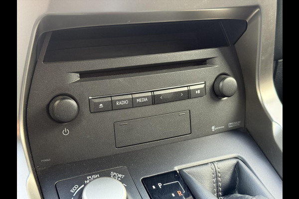 Lexus NX 300h AWD F Sport Line | Schuifdak, Trekhaak, Leer, Stoel + Stuurverwarming, Tripple LED, Adaptive cruise control, 1500KG Trekgew