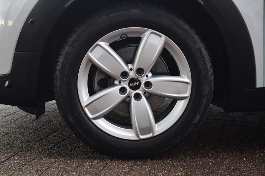 MINI Countryman 1.5 Cooper Chili | Apple CarPlay | Half Leer | Stoelverwarming