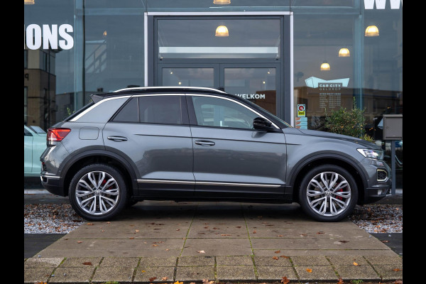 Volkswagen T-Roc 1.5 TSI Sport / Beats / Pano / Virtual / Stuur/stoel verwarming / CarPlay / Camera / LED / ACC / El. kofferbak