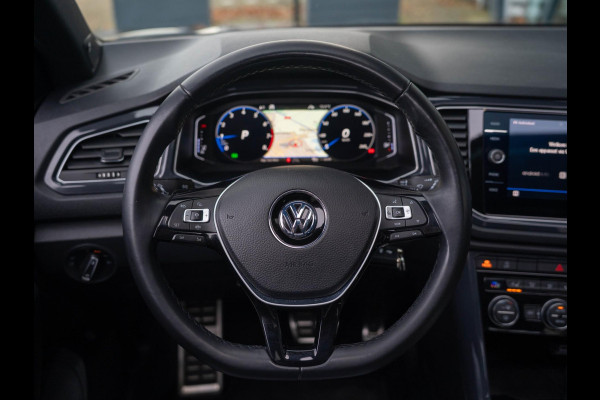 Volkswagen T-Roc 1.5 TSI Sport / Beats / Pano / Virtual / Stuur/stoel verwarming / CarPlay / Camera / LED / ACC / El. kofferbak