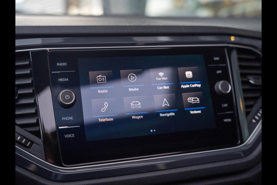 Volkswagen T-Roc 1.5 TSI Sport / Beats / Pano / Virtual / Stuur/stoel verwarming / CarPlay / Camera / LED / ACC / El. kofferbak
