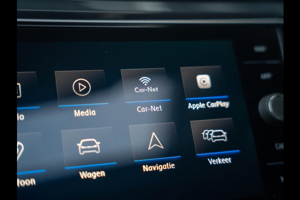 Volkswagen T-Roc 1.5 TSI Sport / Beats / Pano / Virtual / Stuur/stoel verwarming / CarPlay / Camera / LED / ACC / El. kofferbak