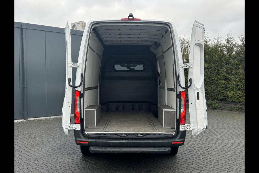 Mercedes-Benz Sprinter 317 CDI 170 PK / L2H2 / 270 A DEUREN / AIRCO / CRUISE / APPLE CARPLAY / CAMERA / 3-ZITS